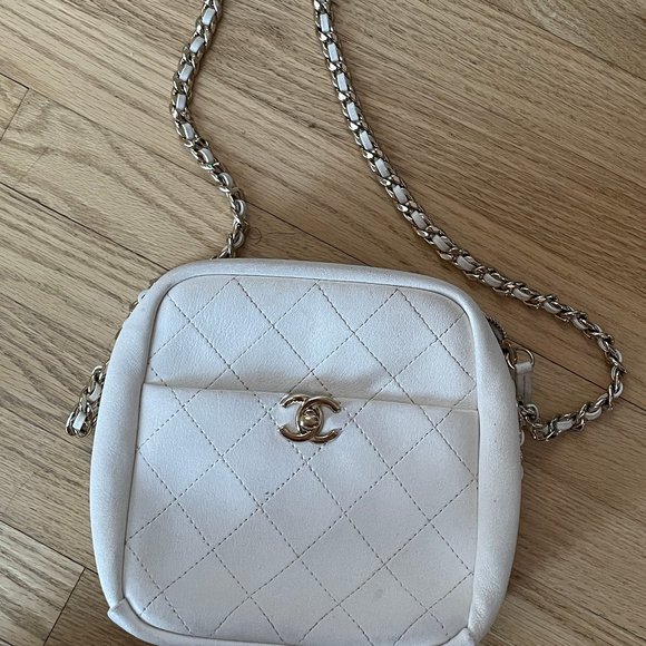 2018 White quilted calfskin leather Chanel messeng - Picture 3 of 5